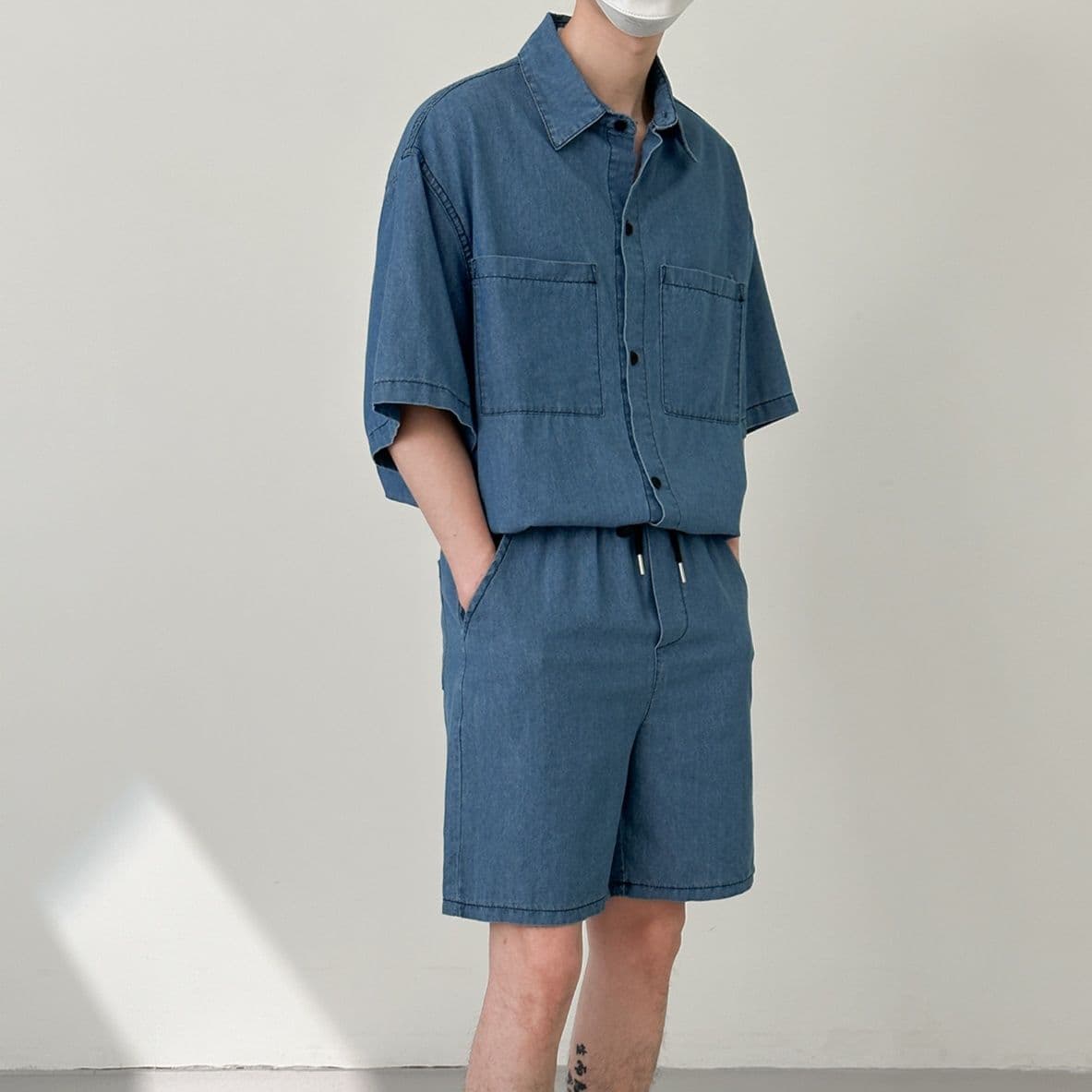 リラックス半袖シャツ×ハーフパンツ メンズ向け 万能クール系 ワークテイスト薄手デニムセットアップ