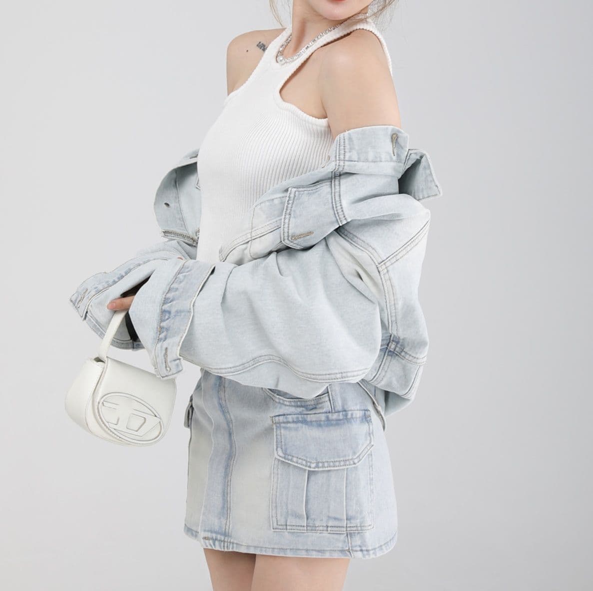 デニムセットアップ 色落ち加工ショート丈ジャケット×ハイウエストミニスカート 春秋向け華奢見え2点セット