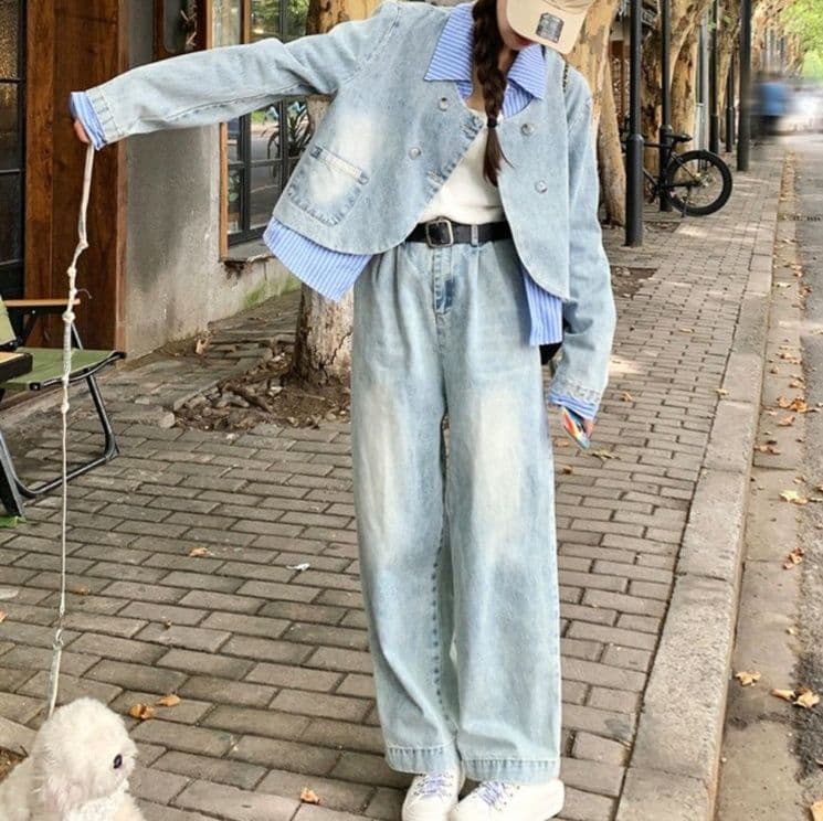 デニムセットアップ ストライプレイヤード風ジャケット×ゆったりストレートパンツ 春秋向け 塩系カジュアル2点セット