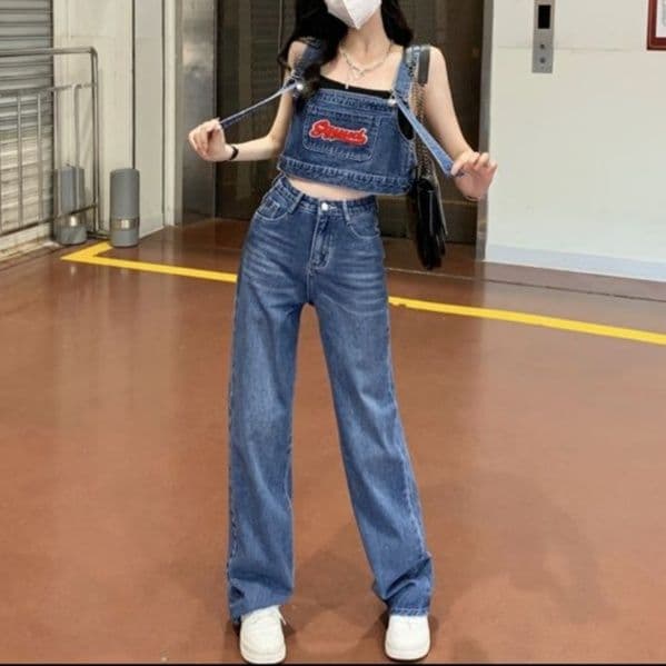 オーバーオール風ロゴ入りビスチェトップス＆ハイウエストストレートデニムパンツ 華奢見え甘辛MIXセットアップ（上下別売り）
