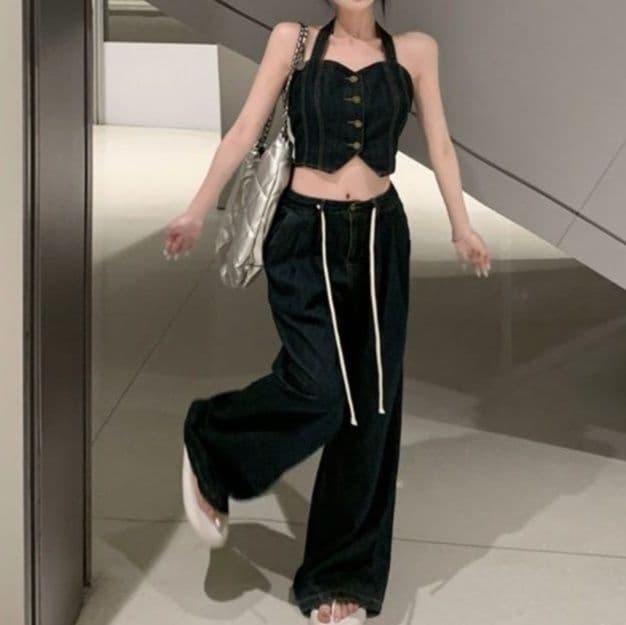 ビスチェ風ホルターネックトップス×デニムワイドパンツ 小悪魔系Y2Kセットアップ