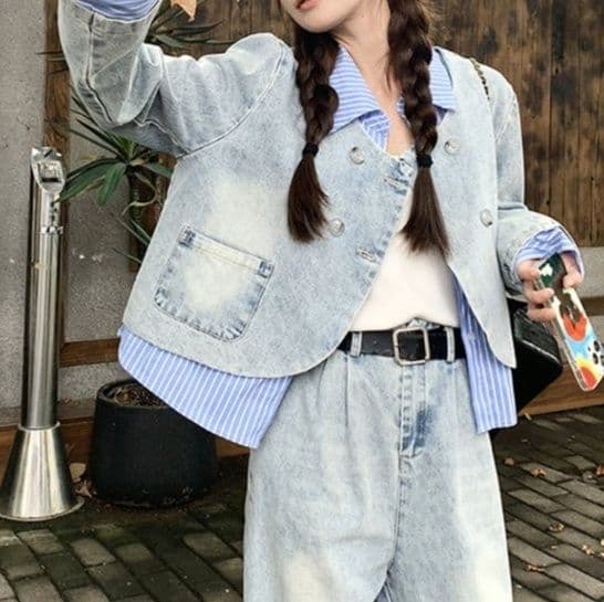 デニムセットアップ ストライプレイヤード風ジャケット×ゆったりストレートパンツ 春秋向け 塩系カジュアル2点セット