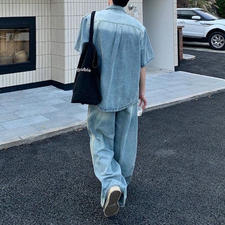 ストライプ風ゆったり半袖シャツジャケット・デニムワイドパンツ メンズ向け 個性派レトロウォッシュセットアップ（上下別売り）