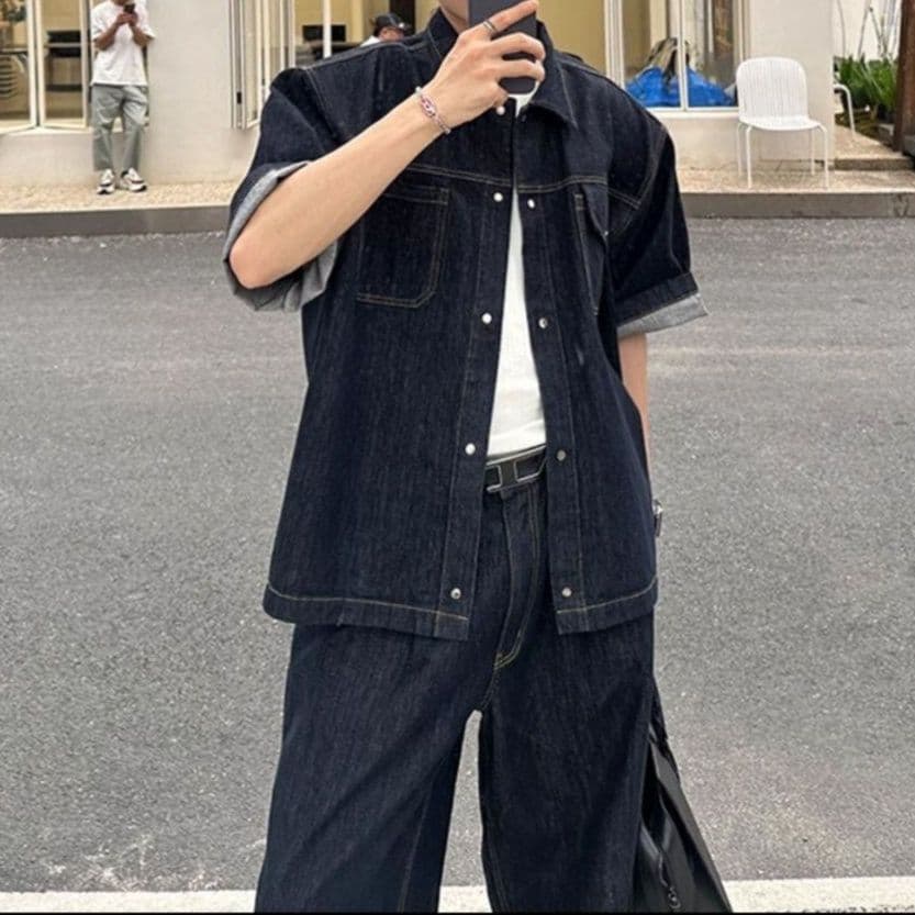 デニムセットアップ ゆったり半袖シャツ＆ワイドハーフパンツ クールカジュアルなメンズ向け2点セット