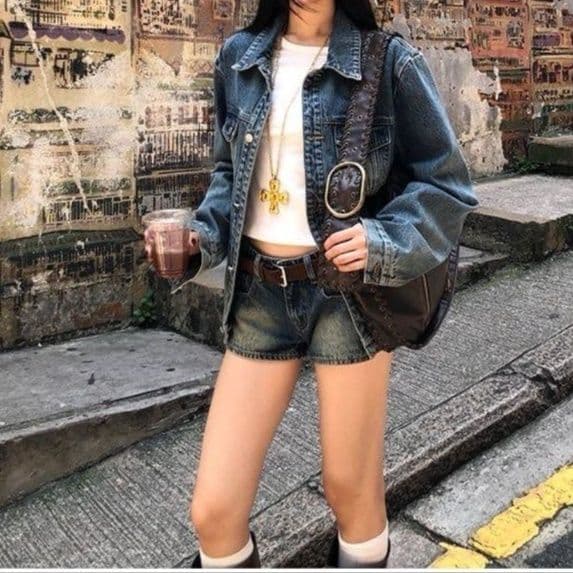 ウォッシュ加工オーバーサイズジャケット＆ショートパンツ ゆる可愛い 韓国風デニムセットアップ（上下別売り）