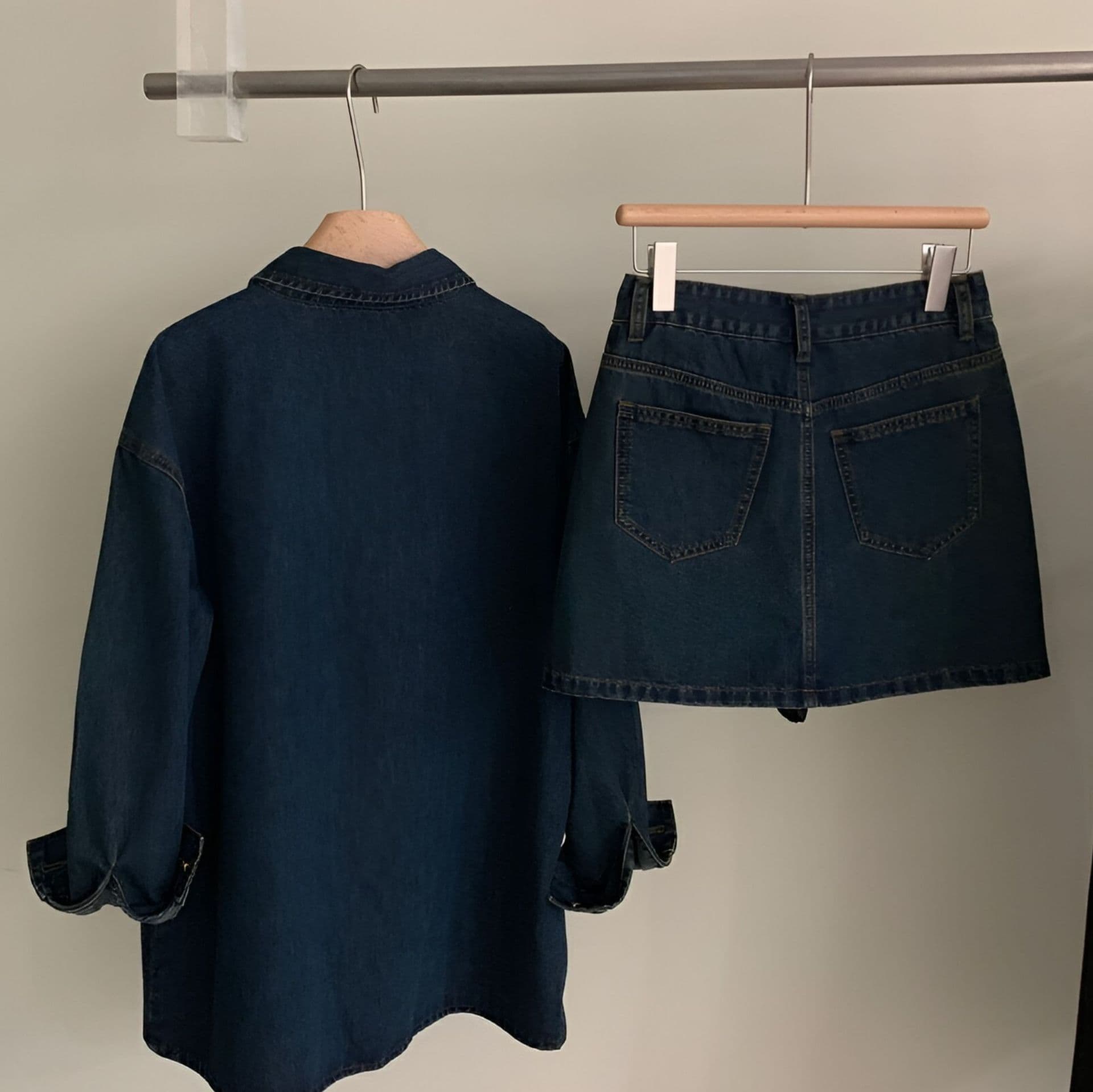 デニムセットアップ ゆったり長袖シャツジャケット&ミニスカート レトロフェミニン 細見え2点セット