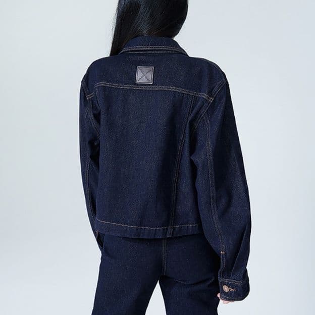 デニムセットアップ ダークブルーショートジャケット×フレアカーゴパンツ きれいめワークテイストコーデセット