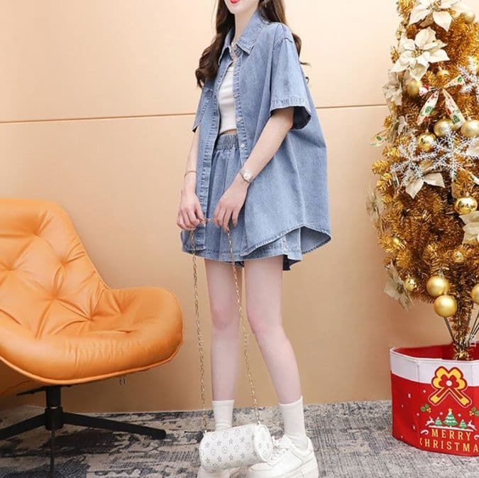 デニムセットアップ 甘辛ミックス 韓国風半袖シャツとショートパンツの夏用二点セット