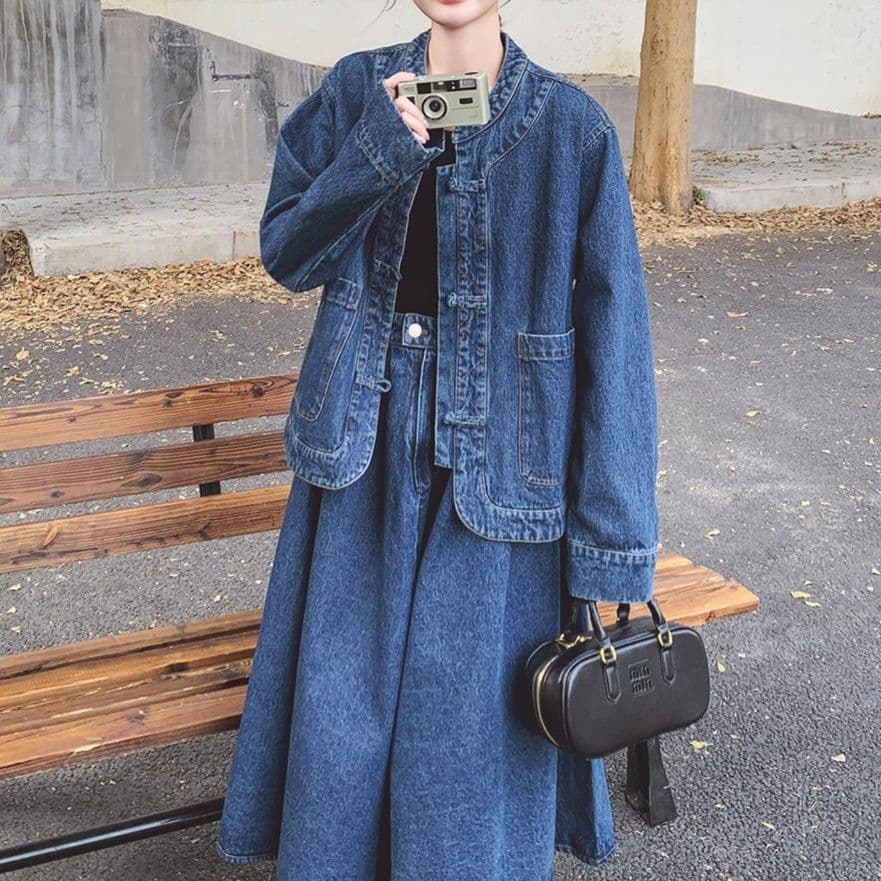 オーバーサイズノーカラーデニムジャケット・フレアミディスカート ゆる可愛いモダンチャイナセットアップ
