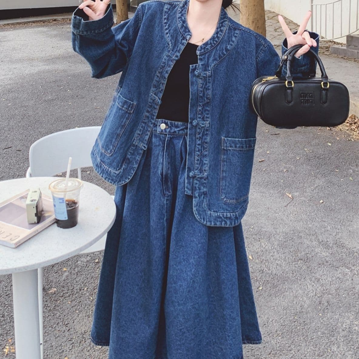 オーバーサイズノーカラーデニムジャケット・フレアミディスカート ゆる可愛いモダンチャイナセットアップ