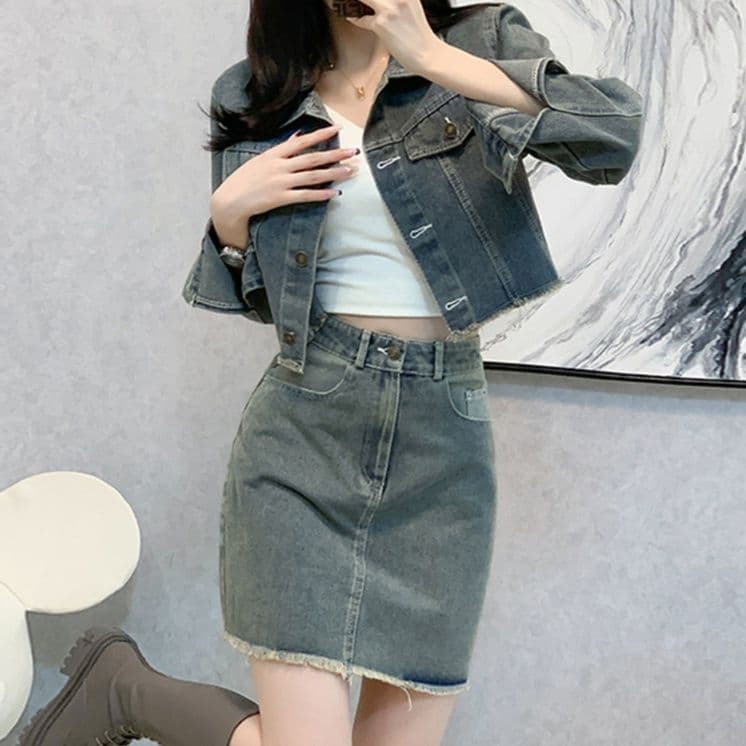 カットオフショートジャケット×Aラインミニスカート 小柄さん向け こなれ見えデニムセットアップ