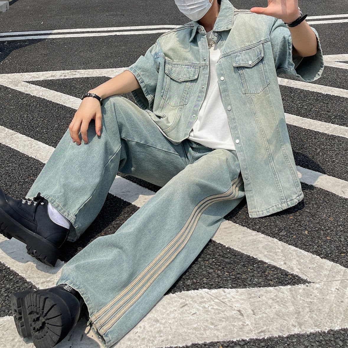 ウォッシュ加工半袖シャツ×ワイドパンツ メンズ向け ストライプ入りデニムセットアップ
