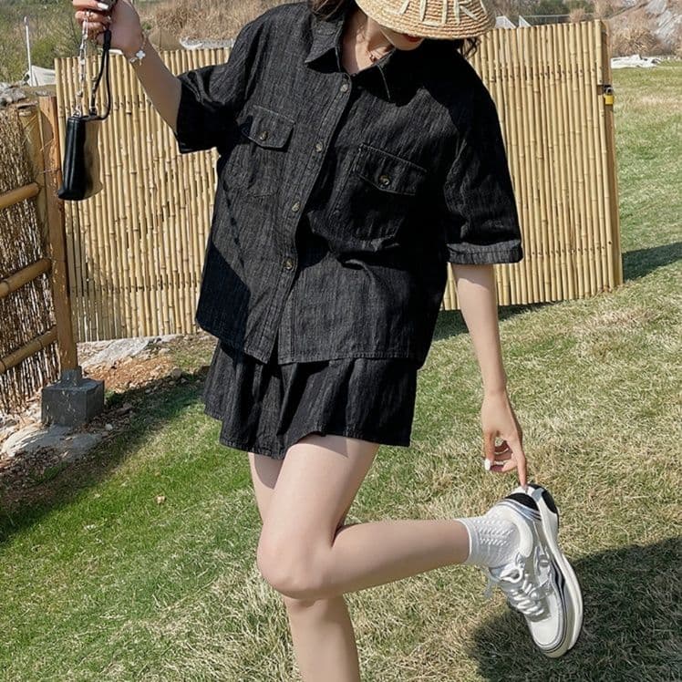 ブラックデニムセットアップ 半袖シャツ&フレアミニキュロット 大人可愛い夏向け2点セット