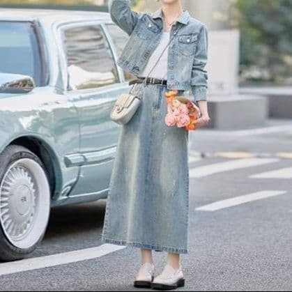 ラメ装飾ゆったりデニムジャケット&バックスリットロングスカート 着回し抜群 フェミニンカジュアルセットアップ