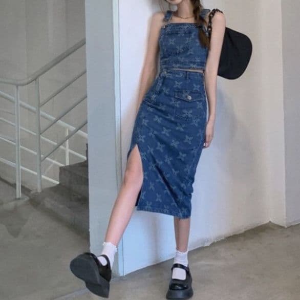 柄入りデニムショートキャミトップス&ハイウエストスリットミディスカート 華奢見え大人ガーリーセットアップ