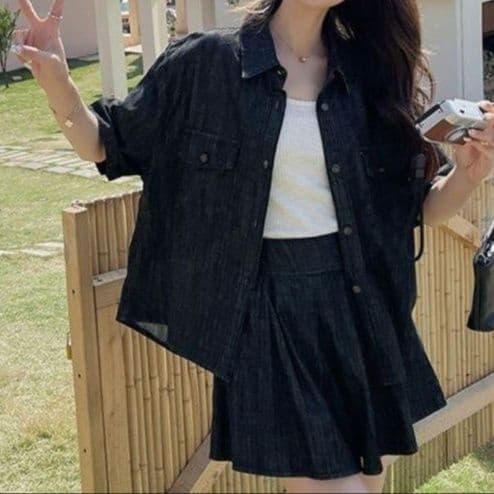 ブラックデニムセットアップ 半袖シャツ&フレアミニキュロット 大人可愛い夏向け2点セット
