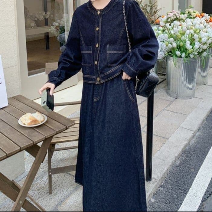 ノーカラーデニムジャケット&フレアロングスカート 上品ディテール きれいめ濃紺セットアップ