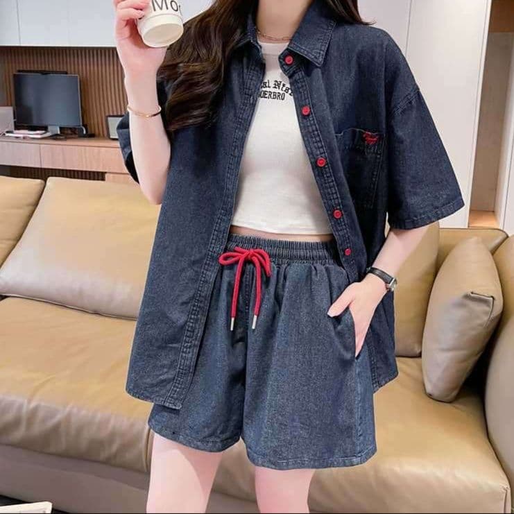 デニムセットアップ 色付きボタン半袖シャツ+ショートパンツ 夏向けゆるかわ2点セット