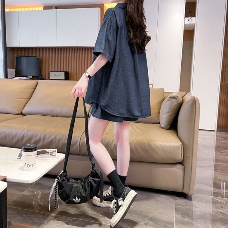 デニムセットアップ 色付きボタン半袖シャツ+ショートパンツ 夏向けゆるかわ2点セット