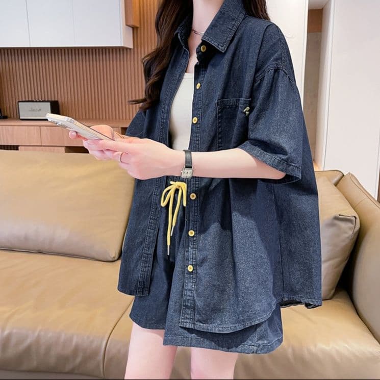 デニムセットアップ 色付きボタン半袖シャツ+ショートパンツ 夏向けゆるかわ2点セット