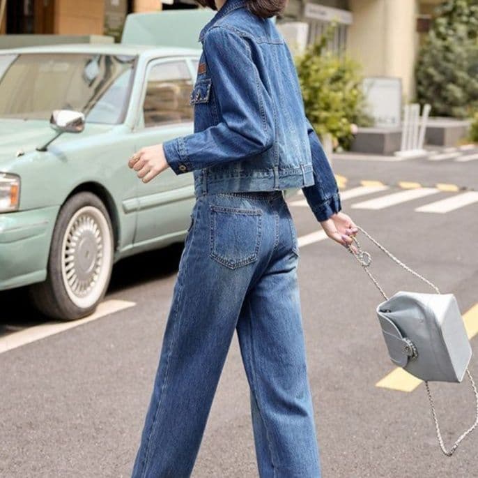 色落ち加工デニムコンパクトジャケット&ストレートパンツ 着回し力抜群 細見え大人カジュアルセットアップ
