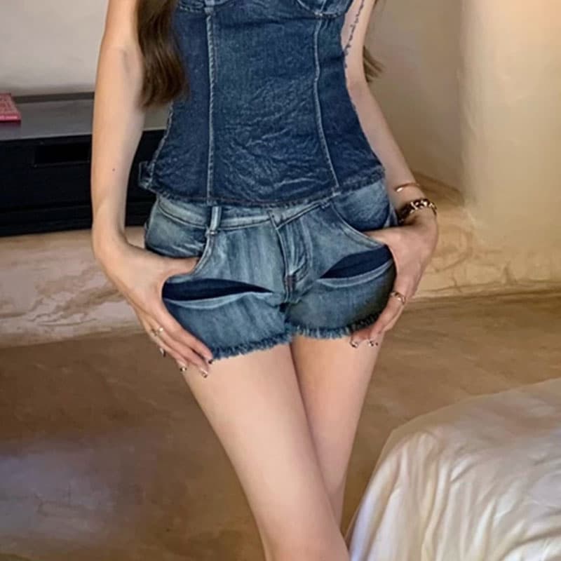 コルセット風色落ち加工デニムビスチェ&裾フリンジショートパンツ 小柄さん向け 大人可愛い細見えカジュアルセットアップ